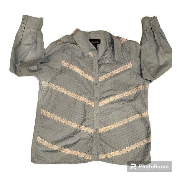 Denim and Company Button Down blouse.  Light blue with white trim  size XL - Picture 3 of 10